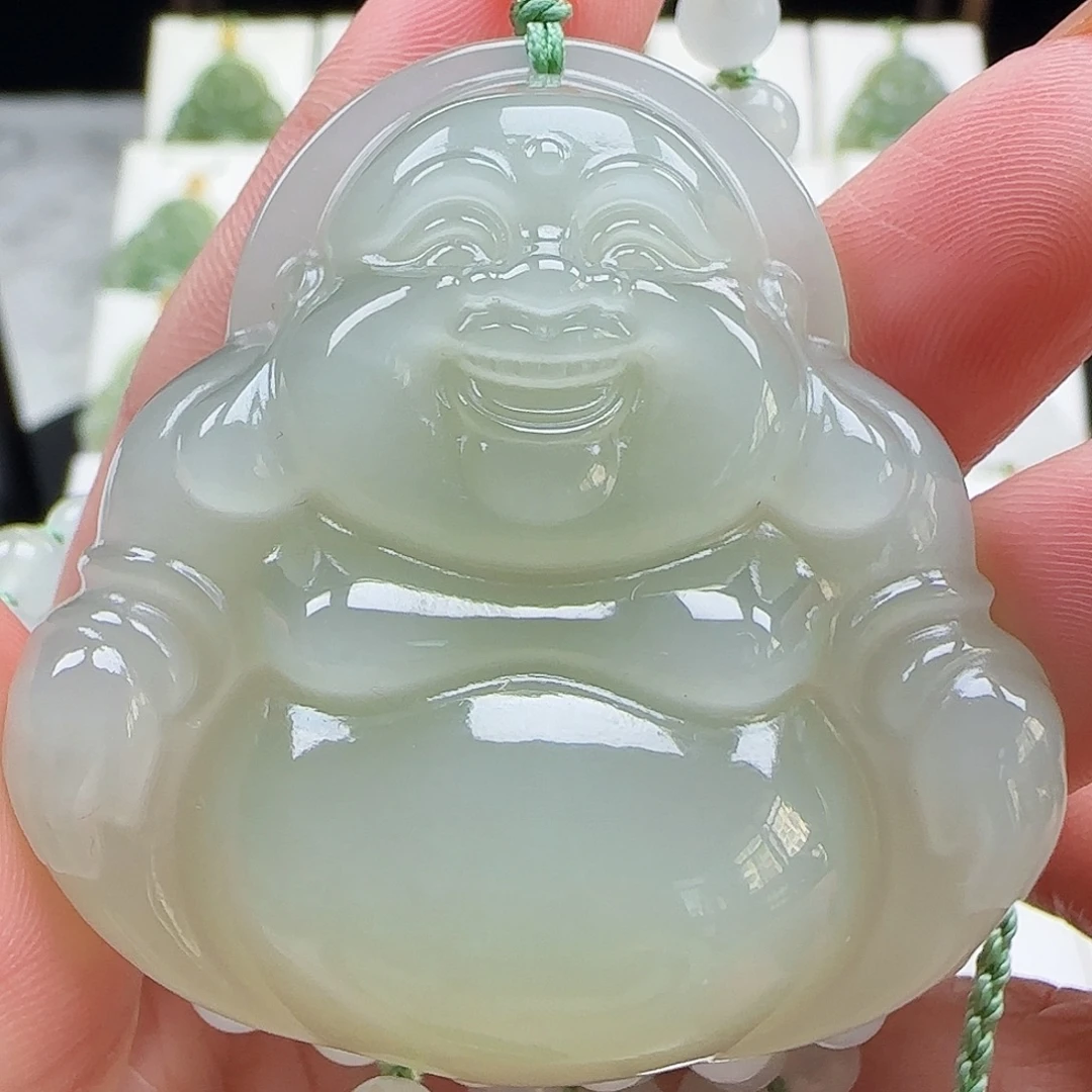 和田玉未镶嵌吊坠(赠链)