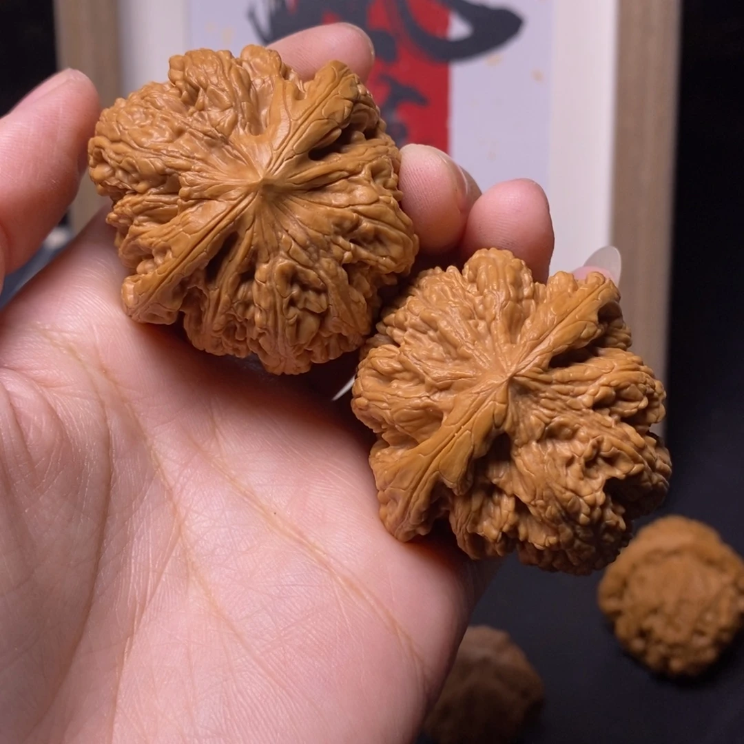 狩***鱲吊坠文玩核桃大粗筋