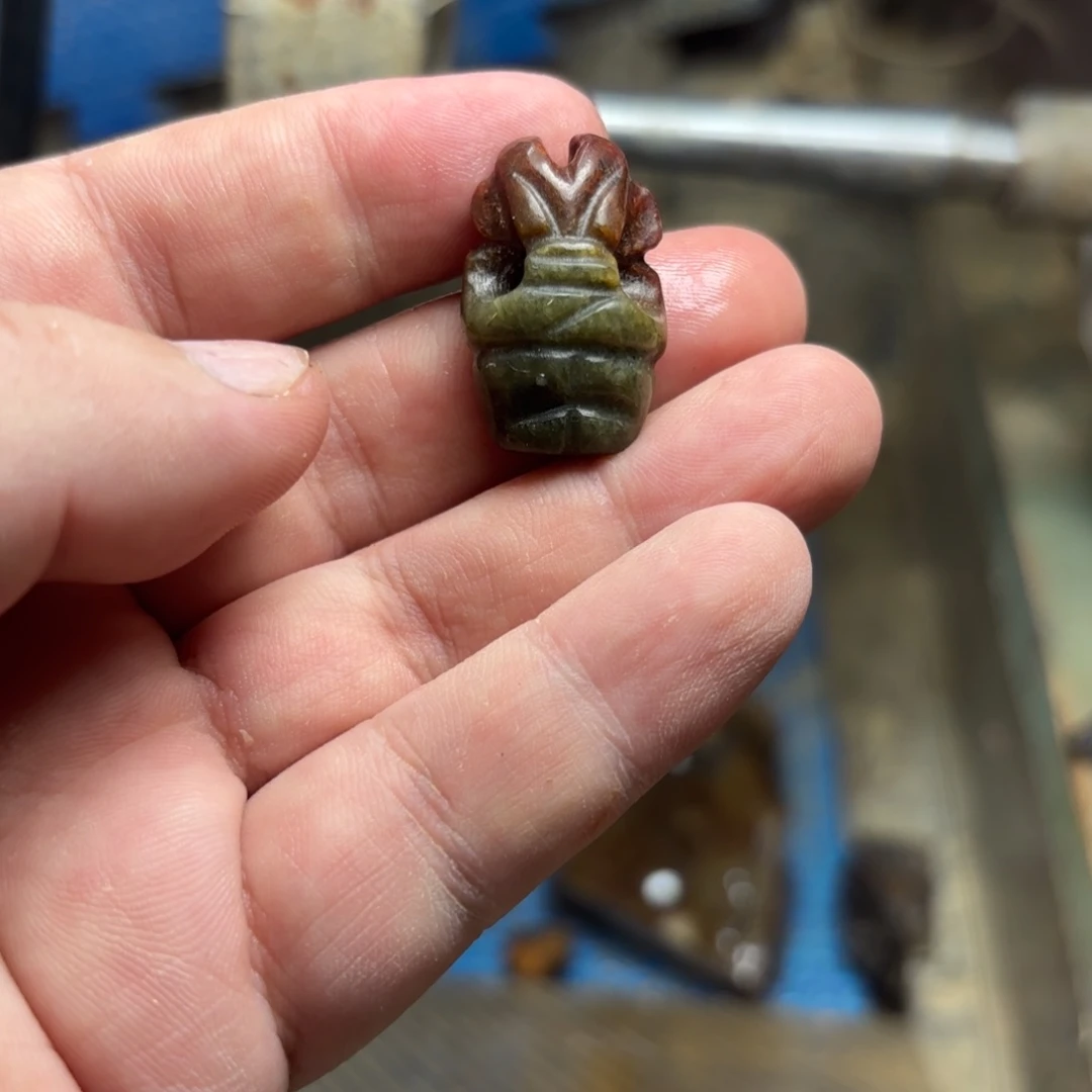 岫岩河磨玉（透闪石质玉）未镶嵌颈饰