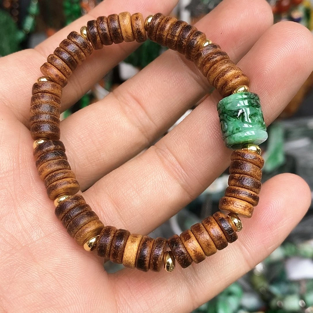 未镶嵌手链翡翠漂亮美眉