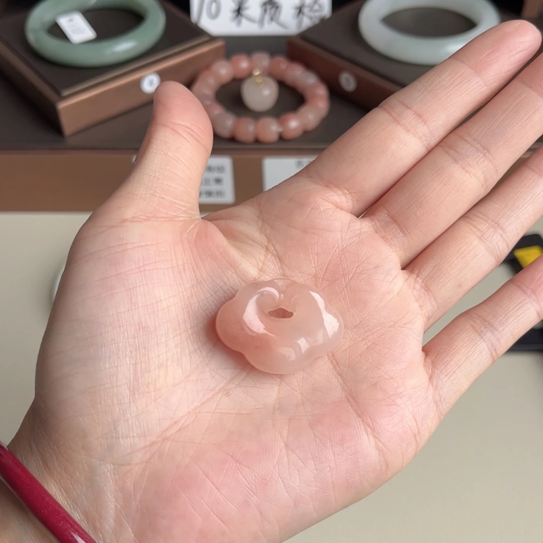 石英质玉手镯未镶嵌?***宝