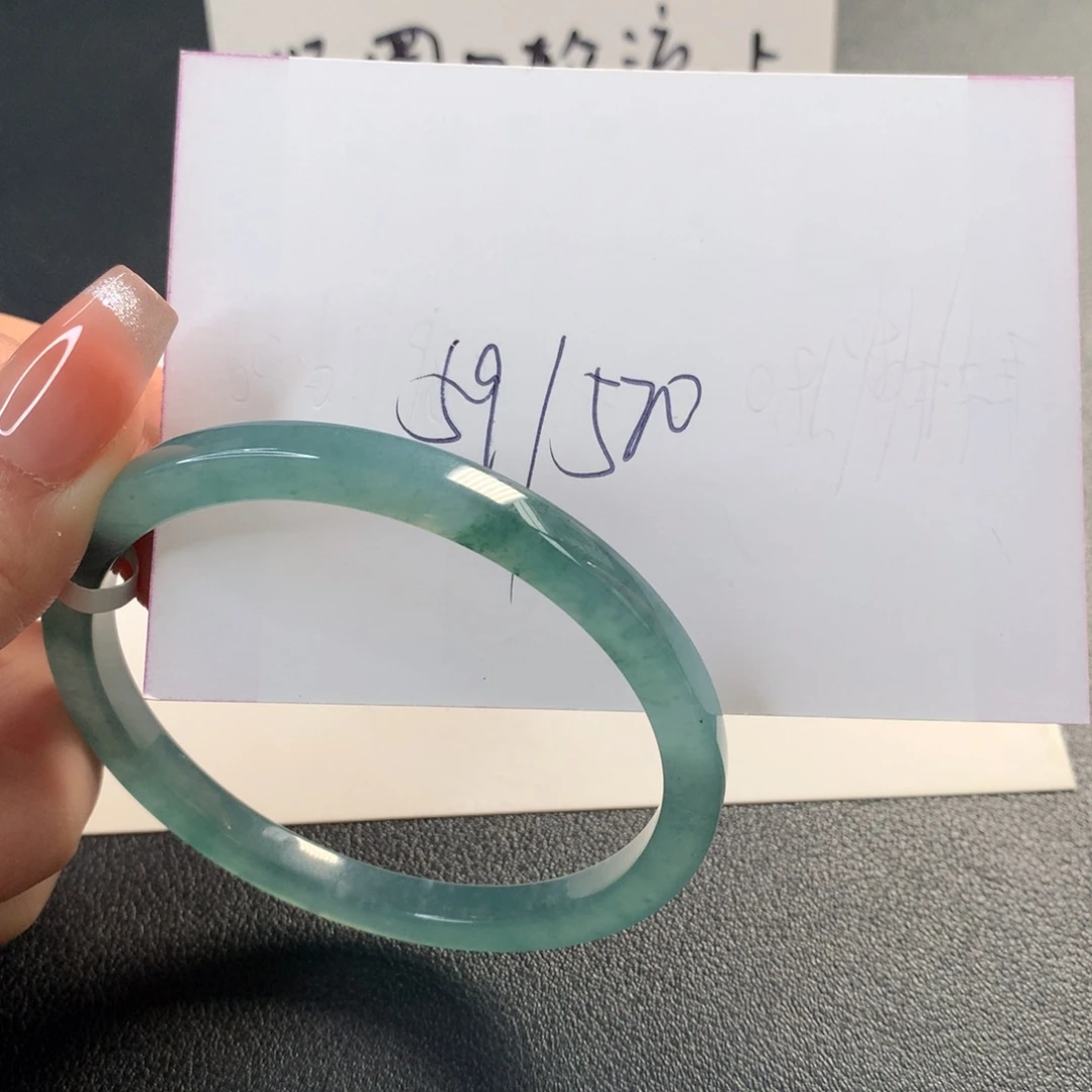 翡翠未镶嵌手镯手镯