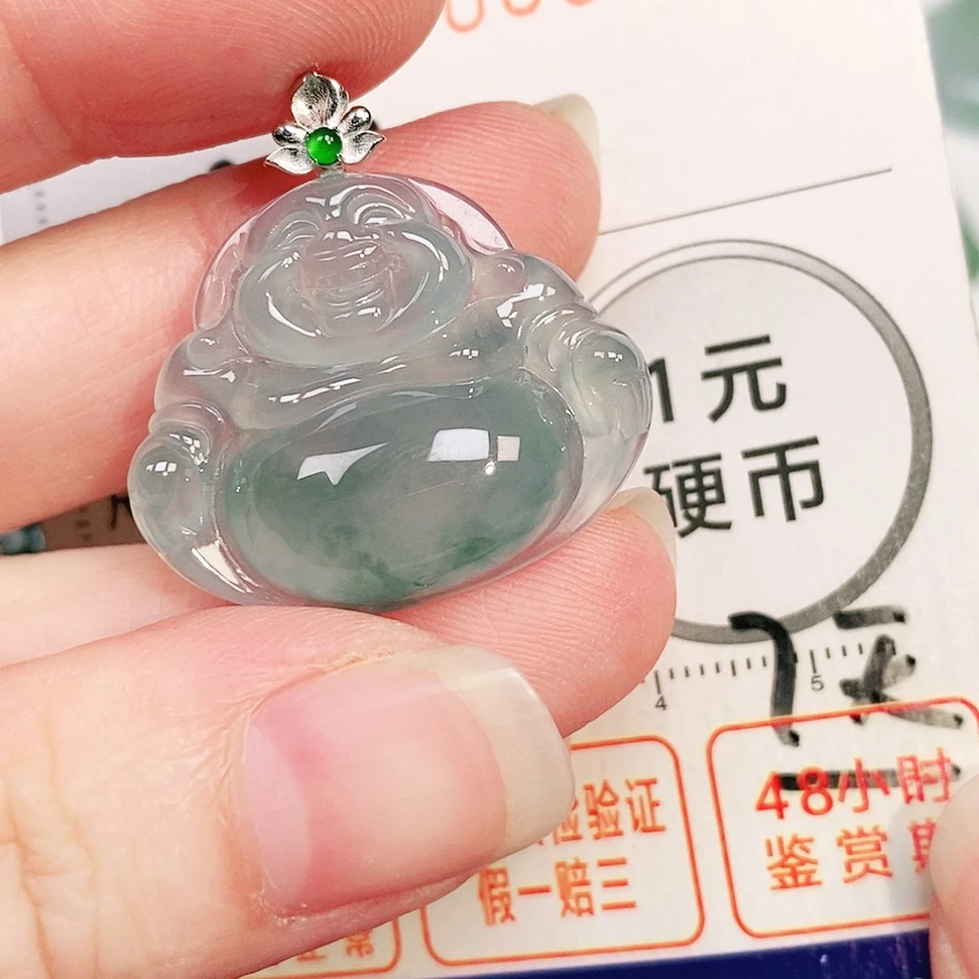 颈饰18K金镶嵌翡翠
