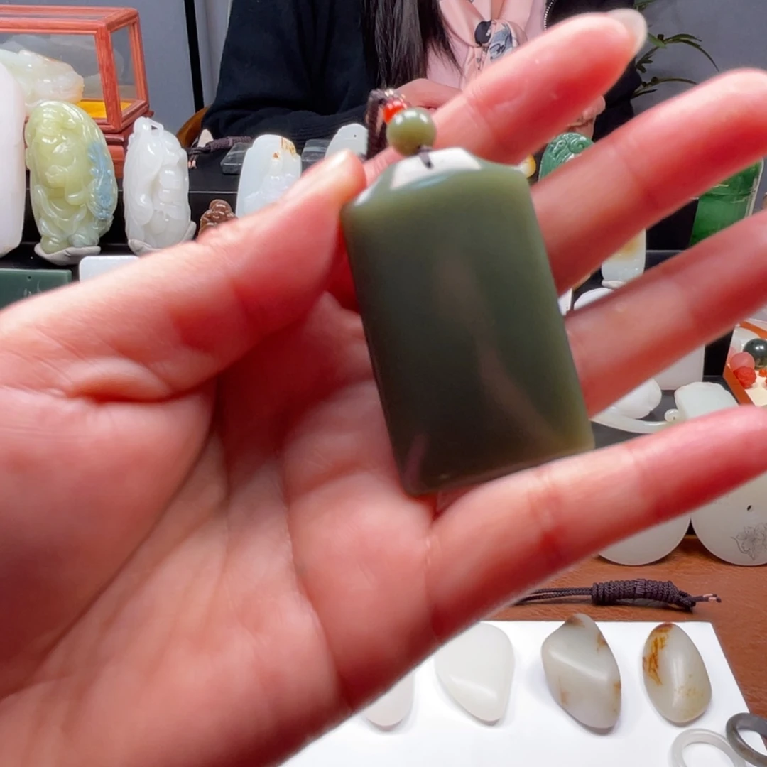 和田玉挂件未镶嵌