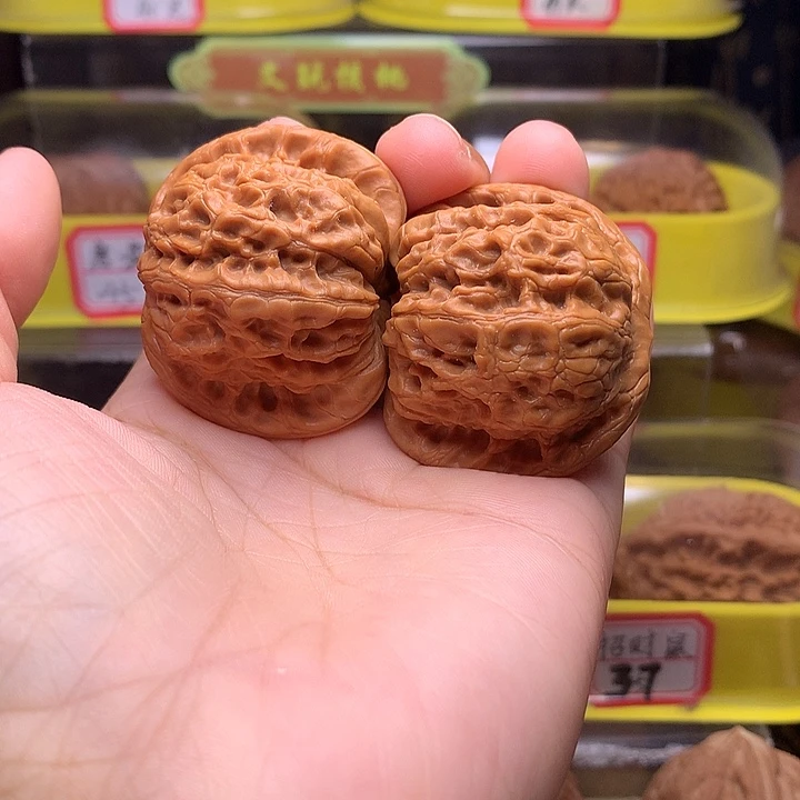 吊坠文玩核桃血麒麟