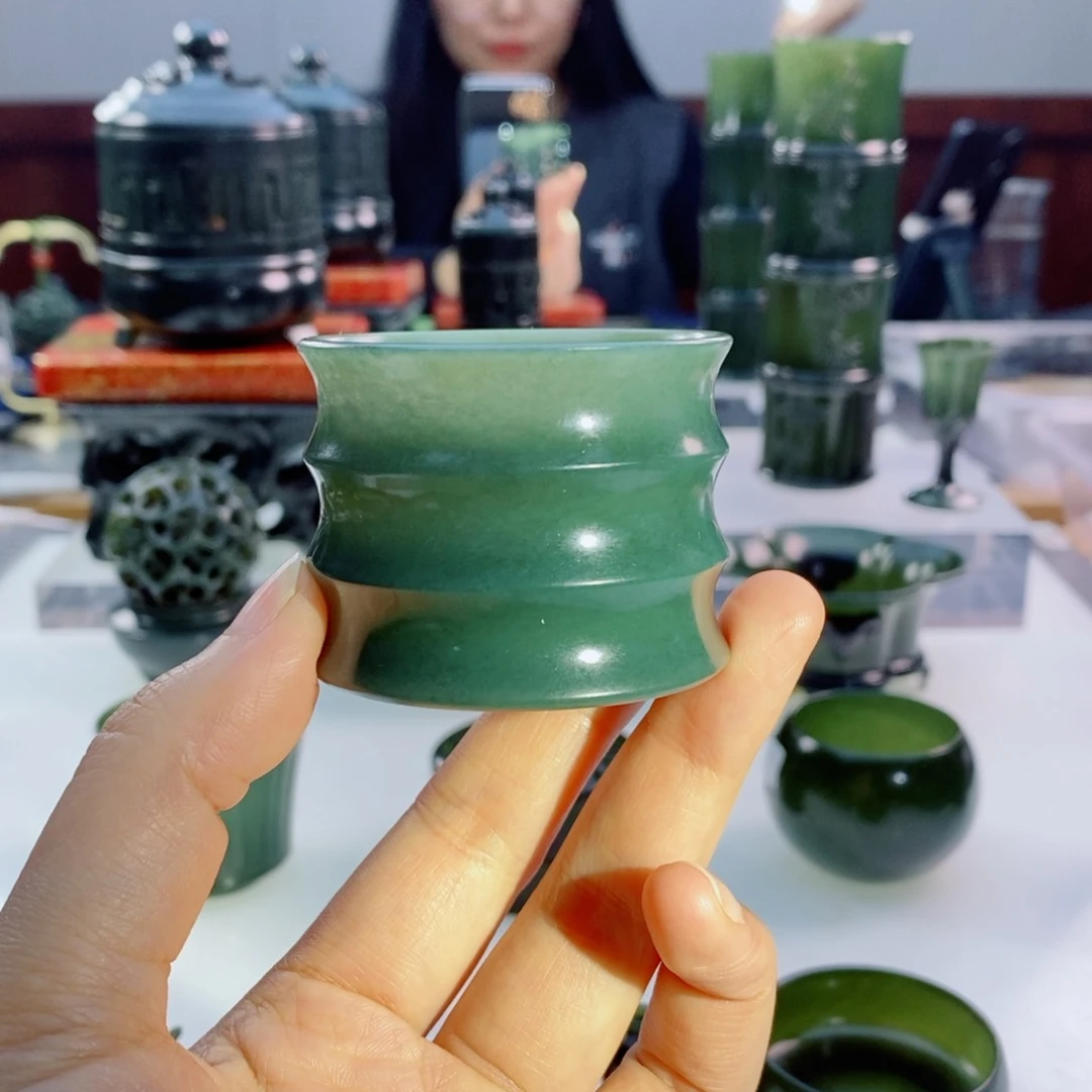 未镶嵌和田玉摆件