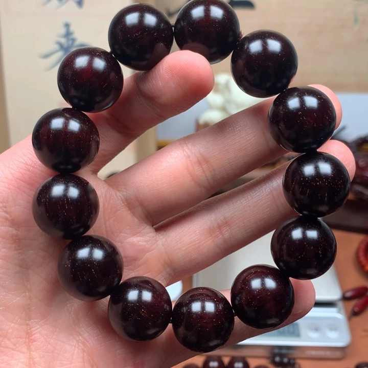 D***.檀香紫檀（小叶紫檀）