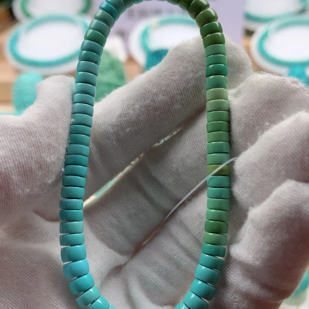 绿松石配饰未镶嵌