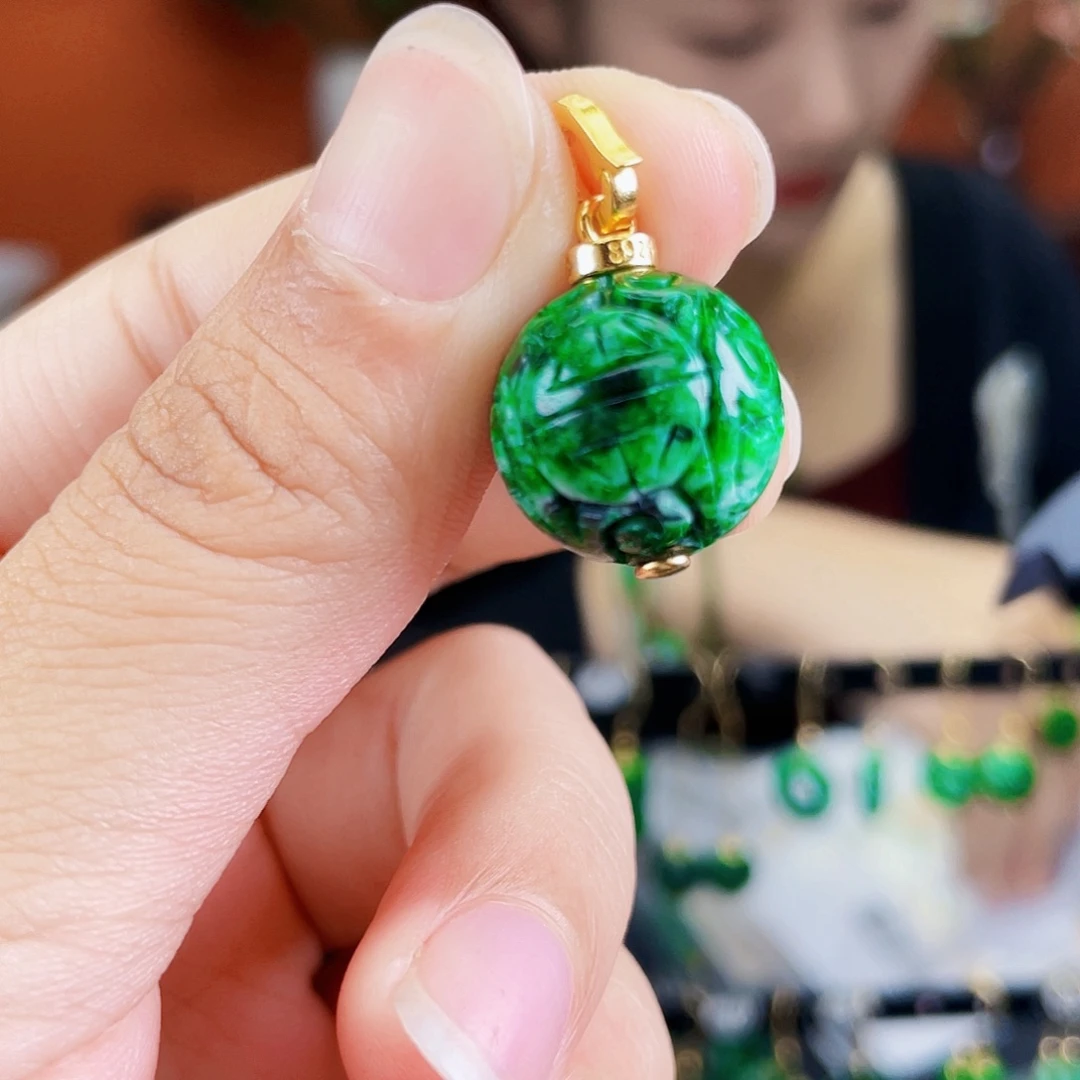 翡翠未镶嵌耳饰饰品