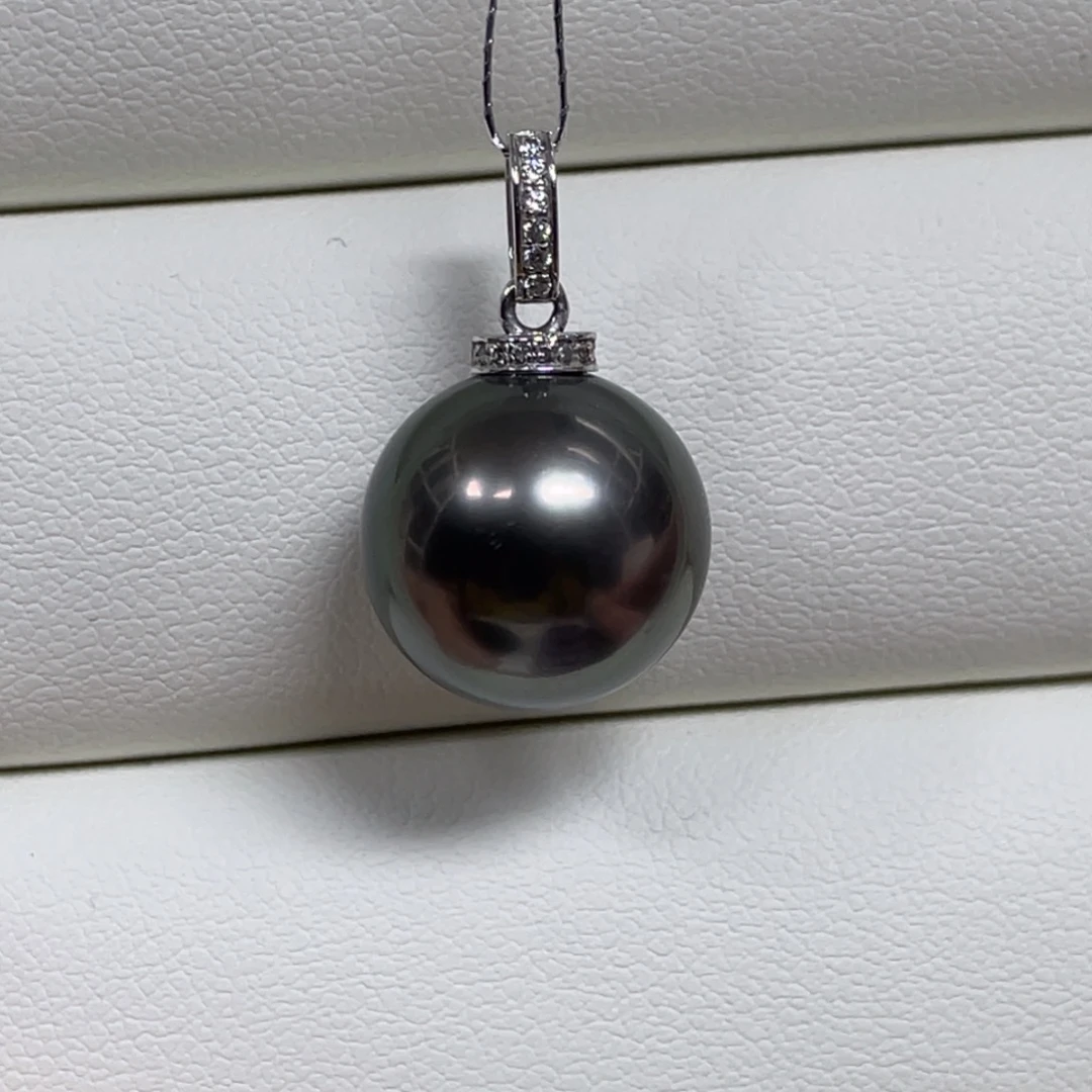 18K金镶嵌海水珍珠吊坠(不含链)13.6mm