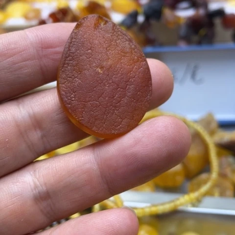手串蜜蜡未镶嵌吊坠