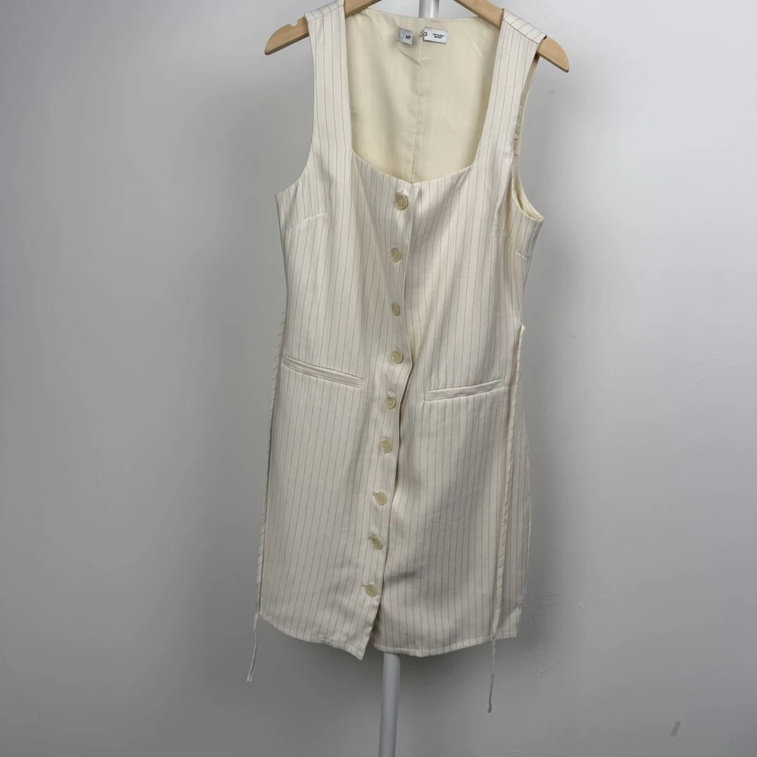 4071短款女装连衣裙