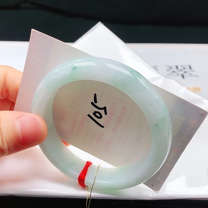 翡翠手镯未镶嵌55➕圈口