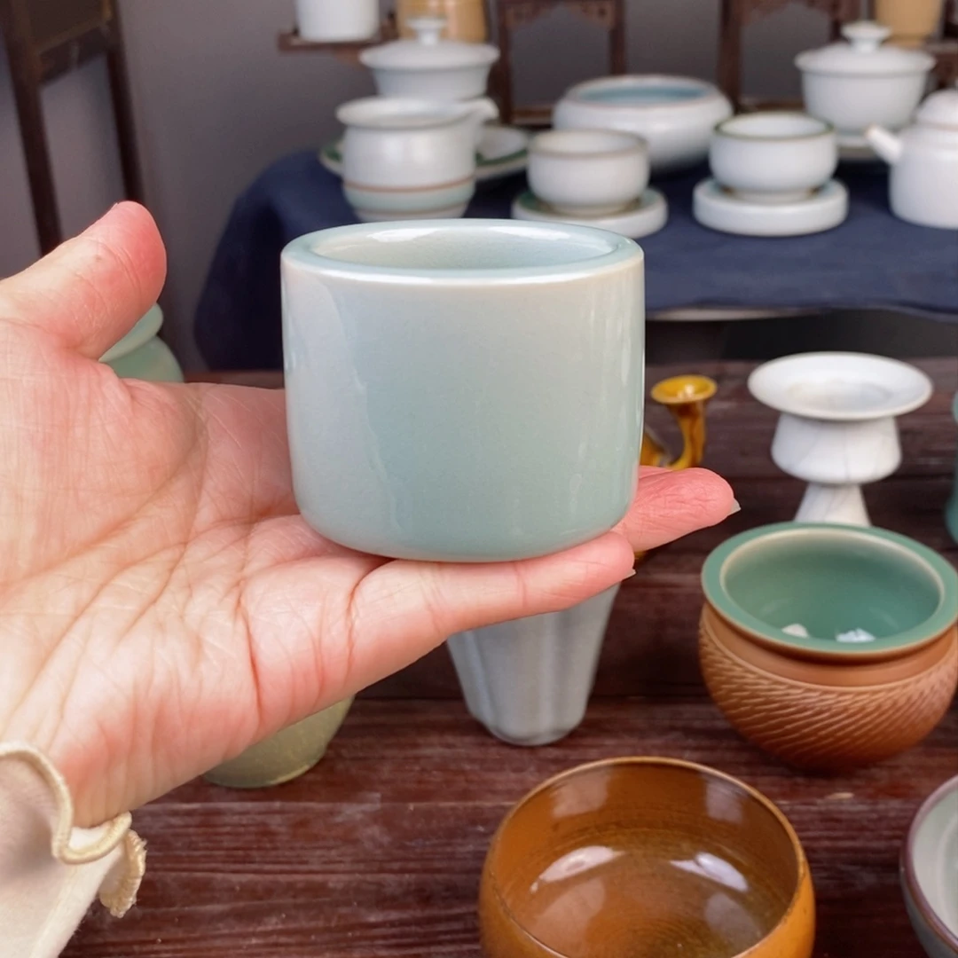 朱砂胎粉青釉板指杯 不开片 托烧