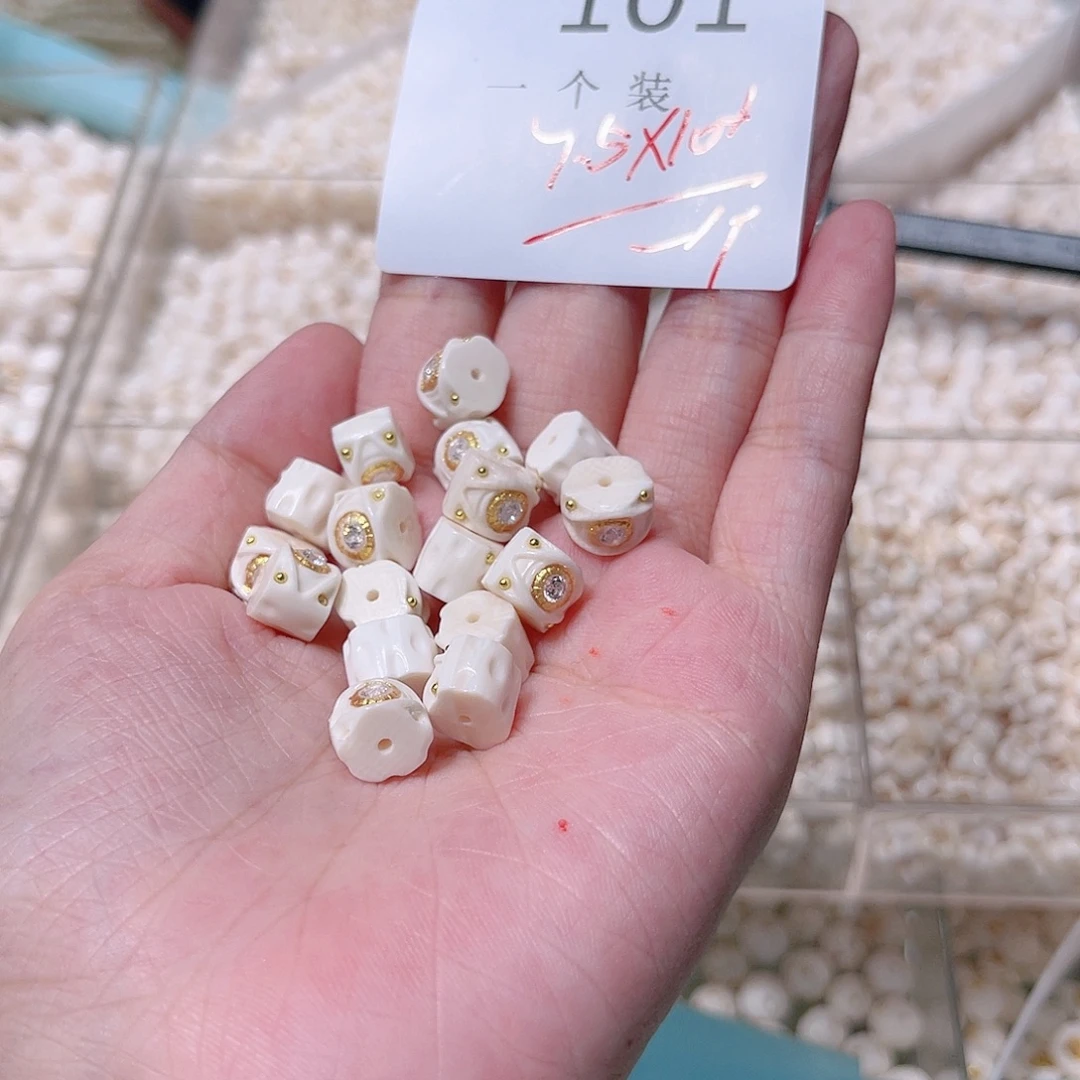 珠宝半成品水晶未镶嵌101 。