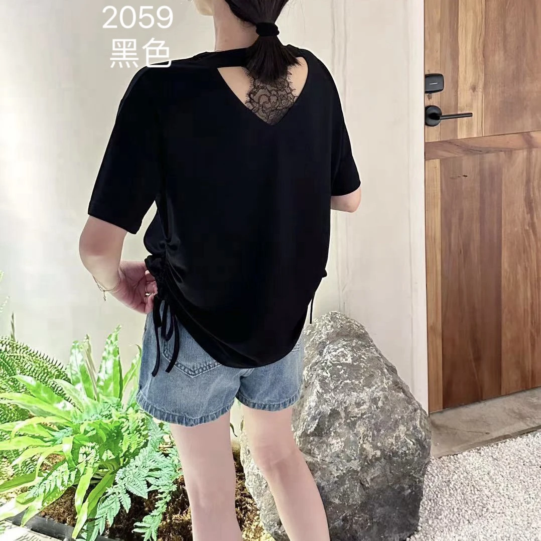 设计感爱心印花短袖纯色宽松型V领T恤休闲小众韩版黑色显瘦T恤女