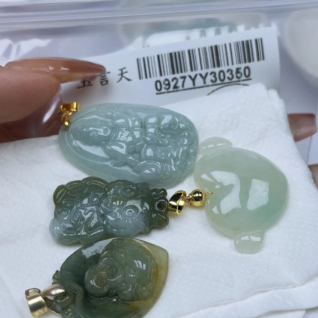 吊坠(不含链)未镶嵌翡翠