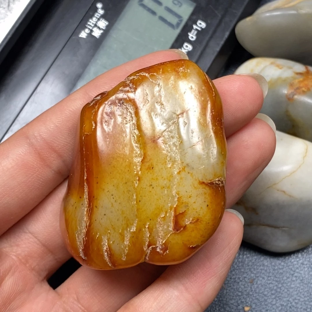 和田玉（糖玉）未镶嵌挂件