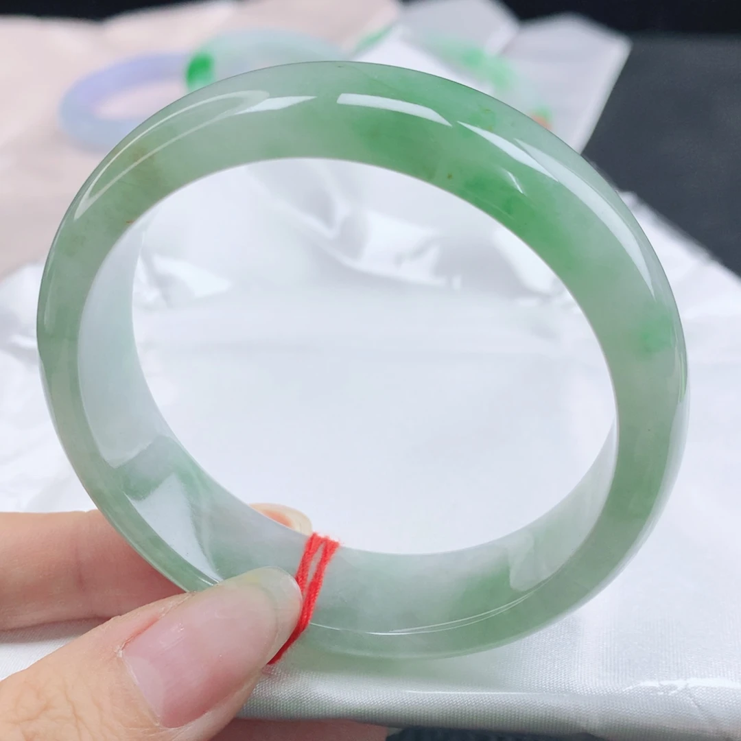 翡翠未镶嵌手镯缅甸57.1冰润飘绿轮胎