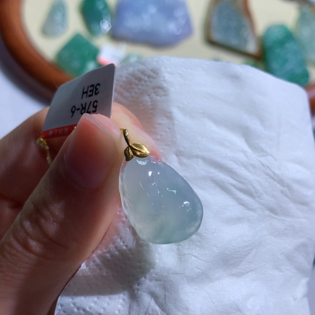 【闪购商品】翡翠吊坠(不含链)未镶嵌 5530