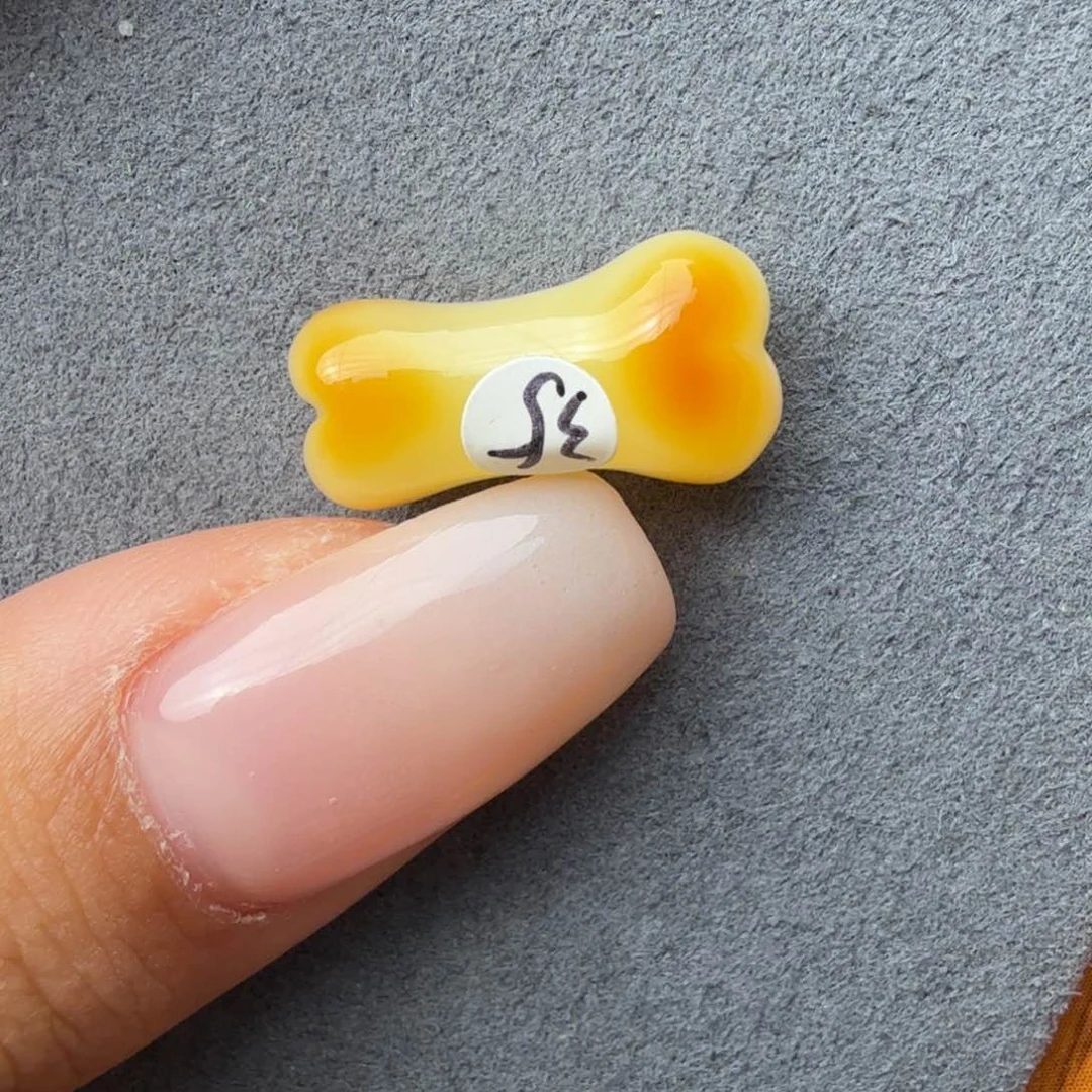 未镶嵌琥珀裸石1克