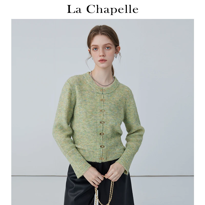 拉夏贝尔绿色慵懒复古圆领金色盘扣针织开衫女短款外套高级时尚