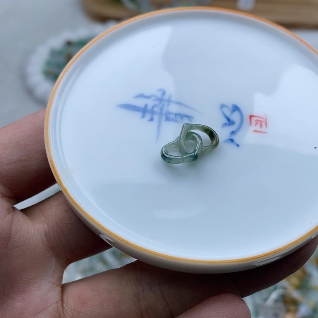 翡翠散珠飘花双环