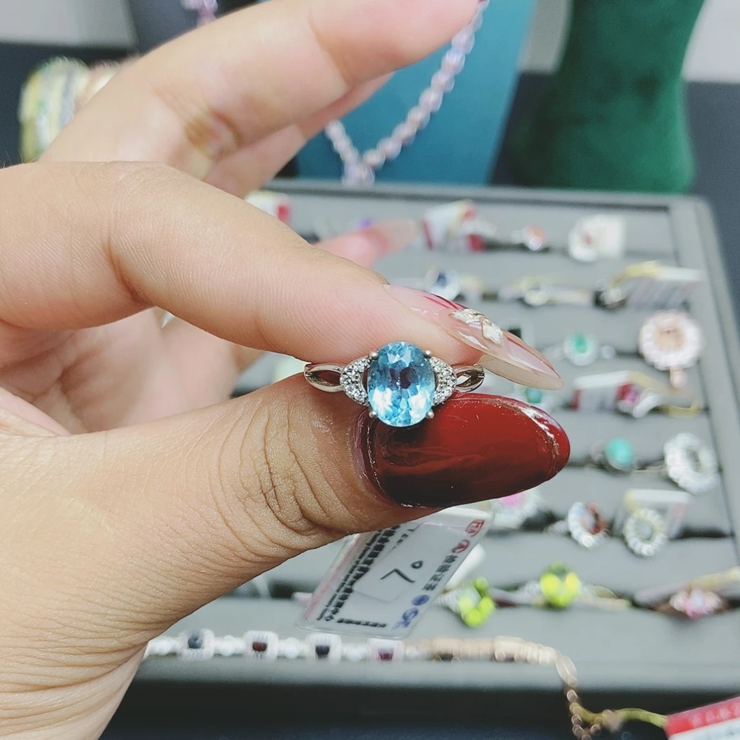 【闪购商品】银S925镶嵌戒指托帕石