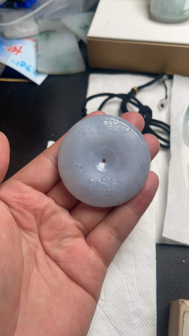 天然A货缅甸翡翠仿古平安扣