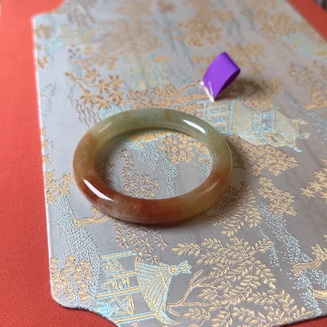 小****石英质玉手镯未镶嵌