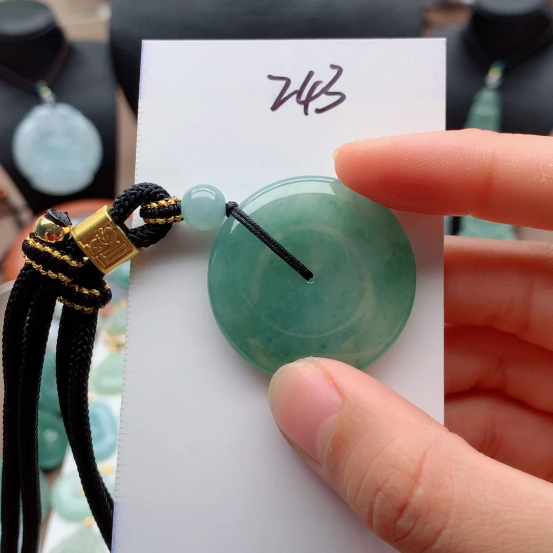 翡翠未镶嵌颈饰用****1吊坠