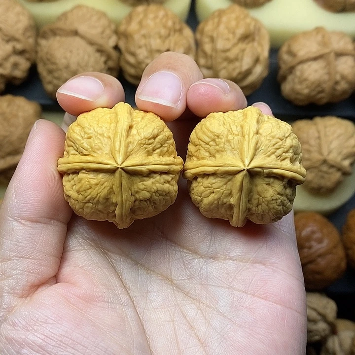吊坠桃核方块34尺