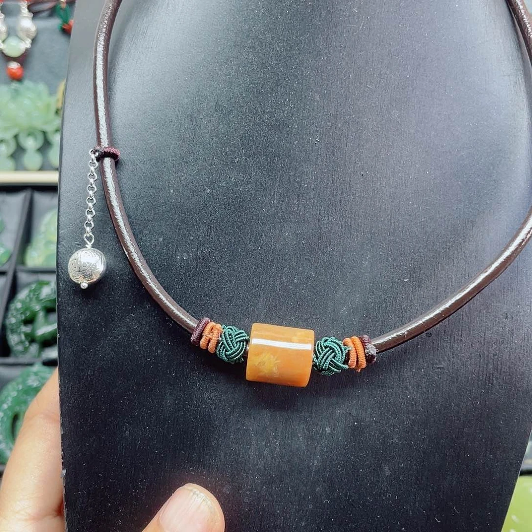 蛇纹石玉未镶嵌颈饰