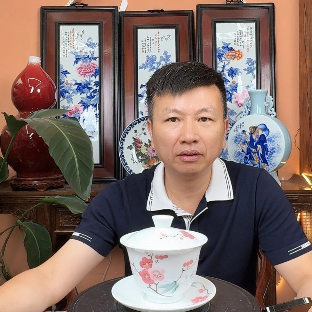 景德镇陶瓷手工翠竹工梅