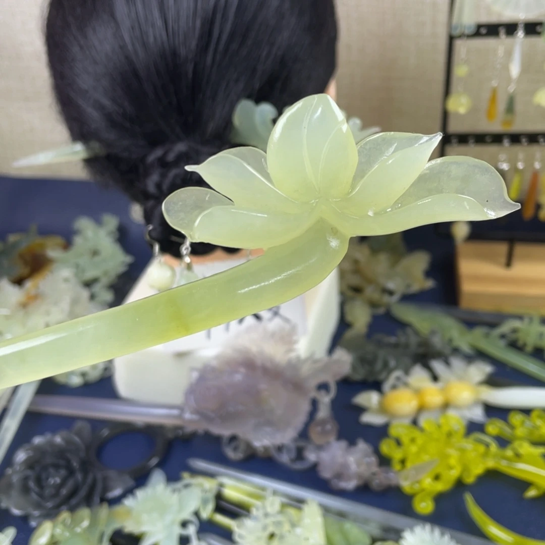 蛇纹石玉未镶嵌发饰