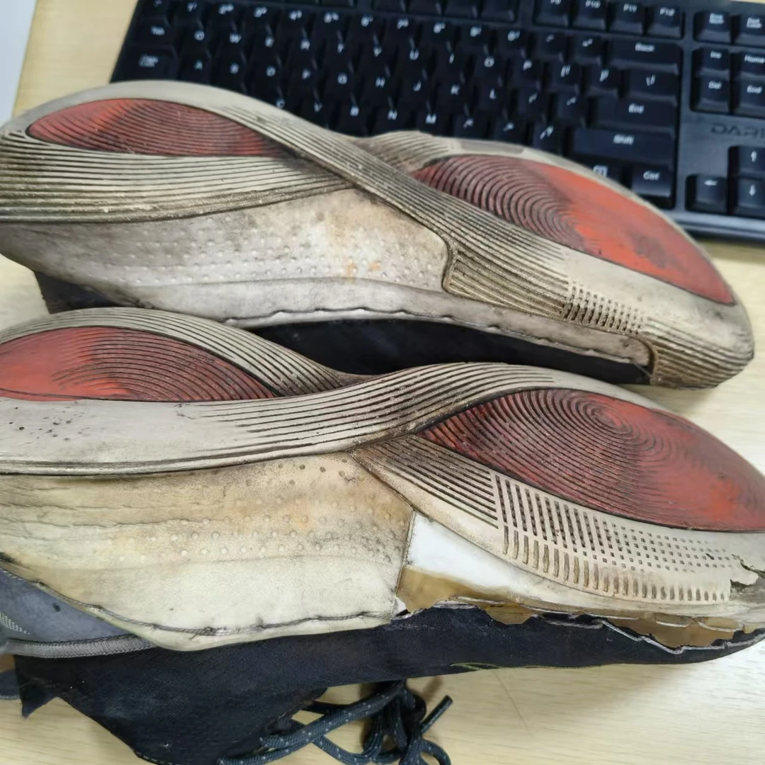 《B品以直播展示为准》（X502)李宁运动鞋 鞋子脏，脱皮 ABAQ035-