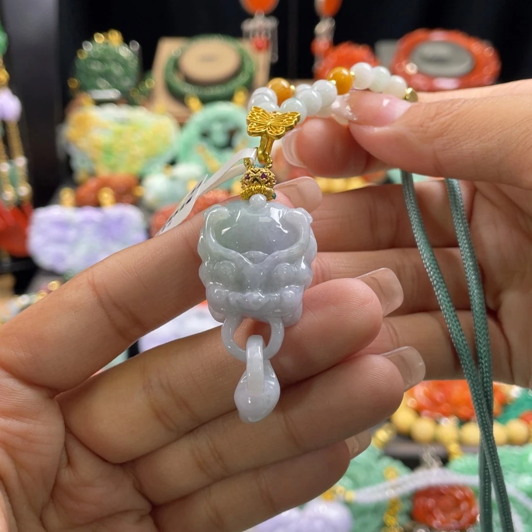 翡翠颈饰未镶嵌代编织