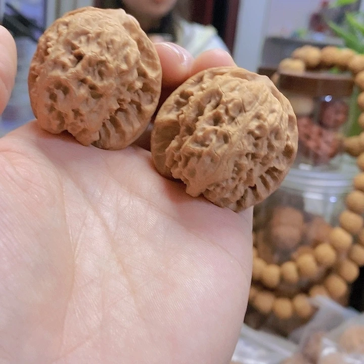 【闪购商品】文玩核桃把件40野狼
