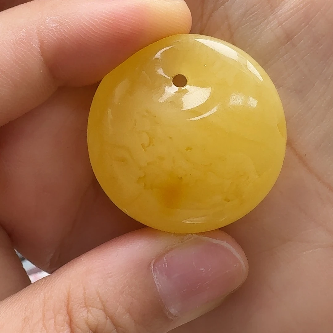 未镶嵌琥珀裸石吊坠