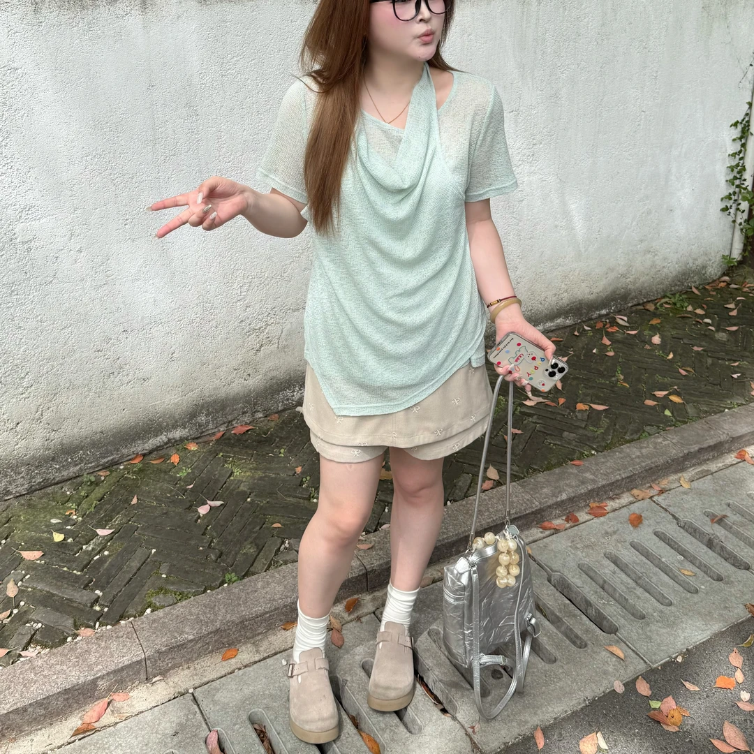 维维&南岛风特大码女装2025宽松胖mm显瘦荡领假两件短袖T恤ZWW649