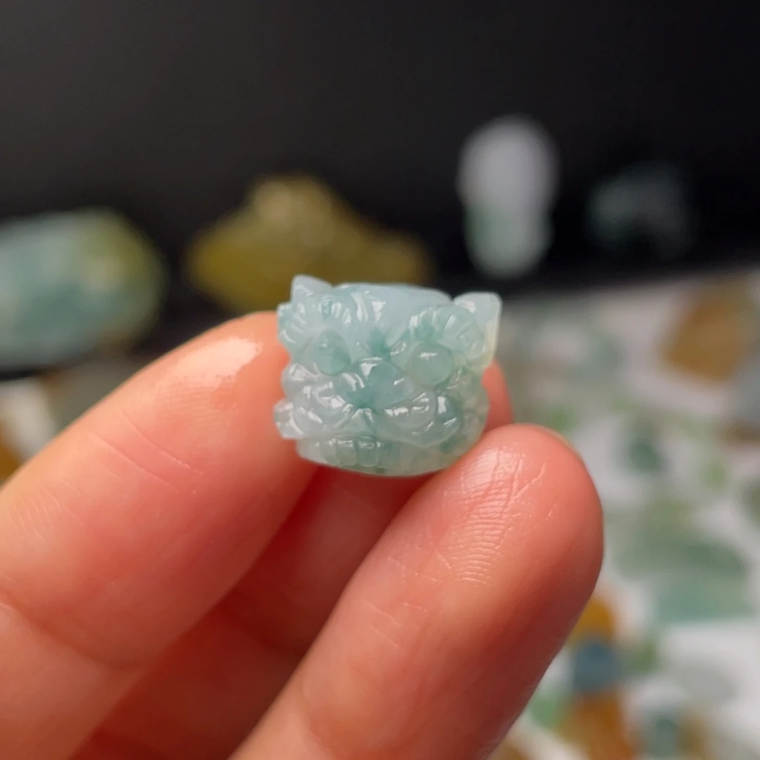 定制翡翠未镶嵌天然翡翠