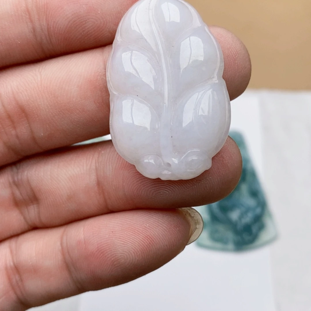 颈饰未镶嵌翡翠叶子