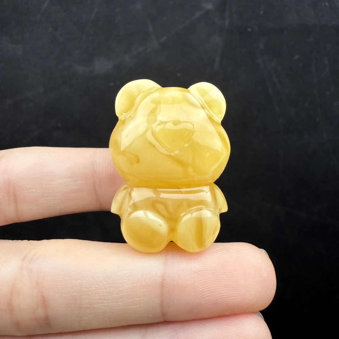 Y5727天然原矿蜜蜡 小熊未打孔 23*32*16mm支持复检