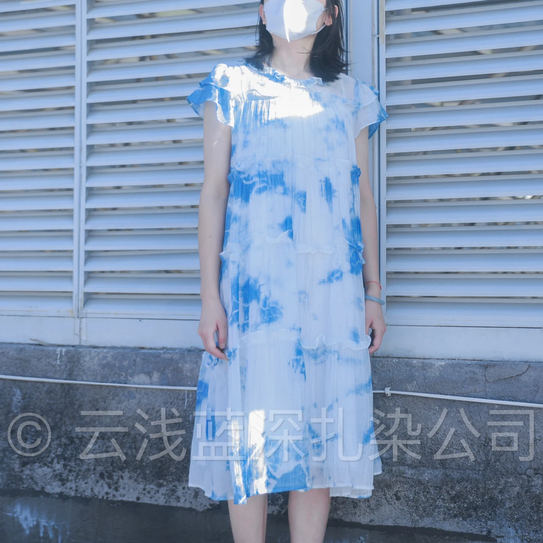 云浅蓝深 扎染荷叶边飞飞袖裙