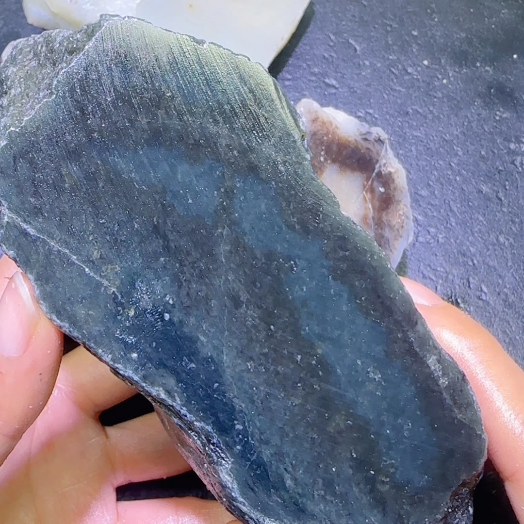 和田玉未镶嵌珠宝半成品