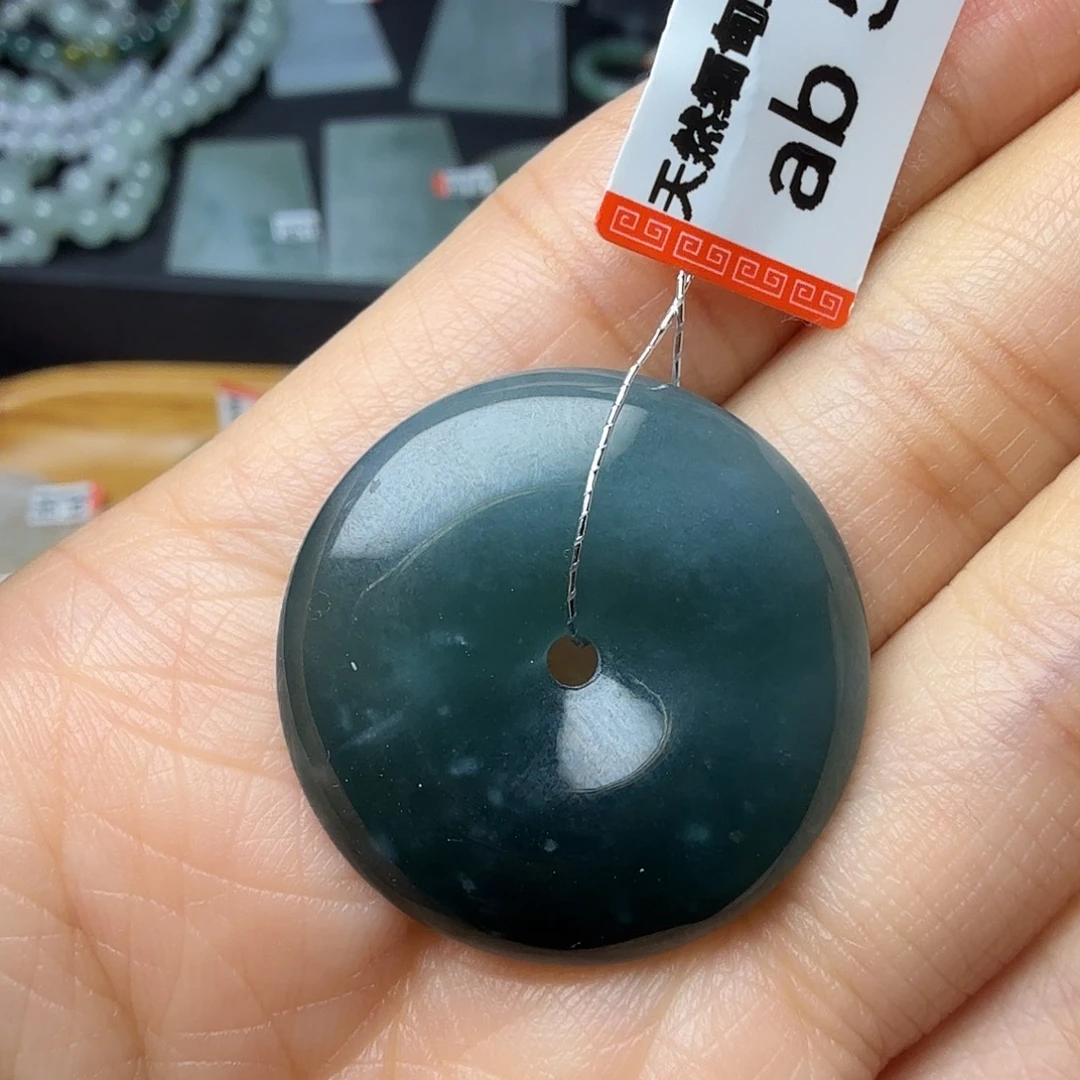 翡翠未镶嵌颈饰天然翡翠A货