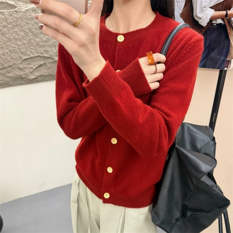 纯色开衫女圆领百搭宽松秋冬针织衫外套上衣