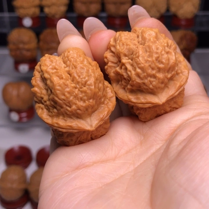 文玩核桃吊坠8小帝王蟾