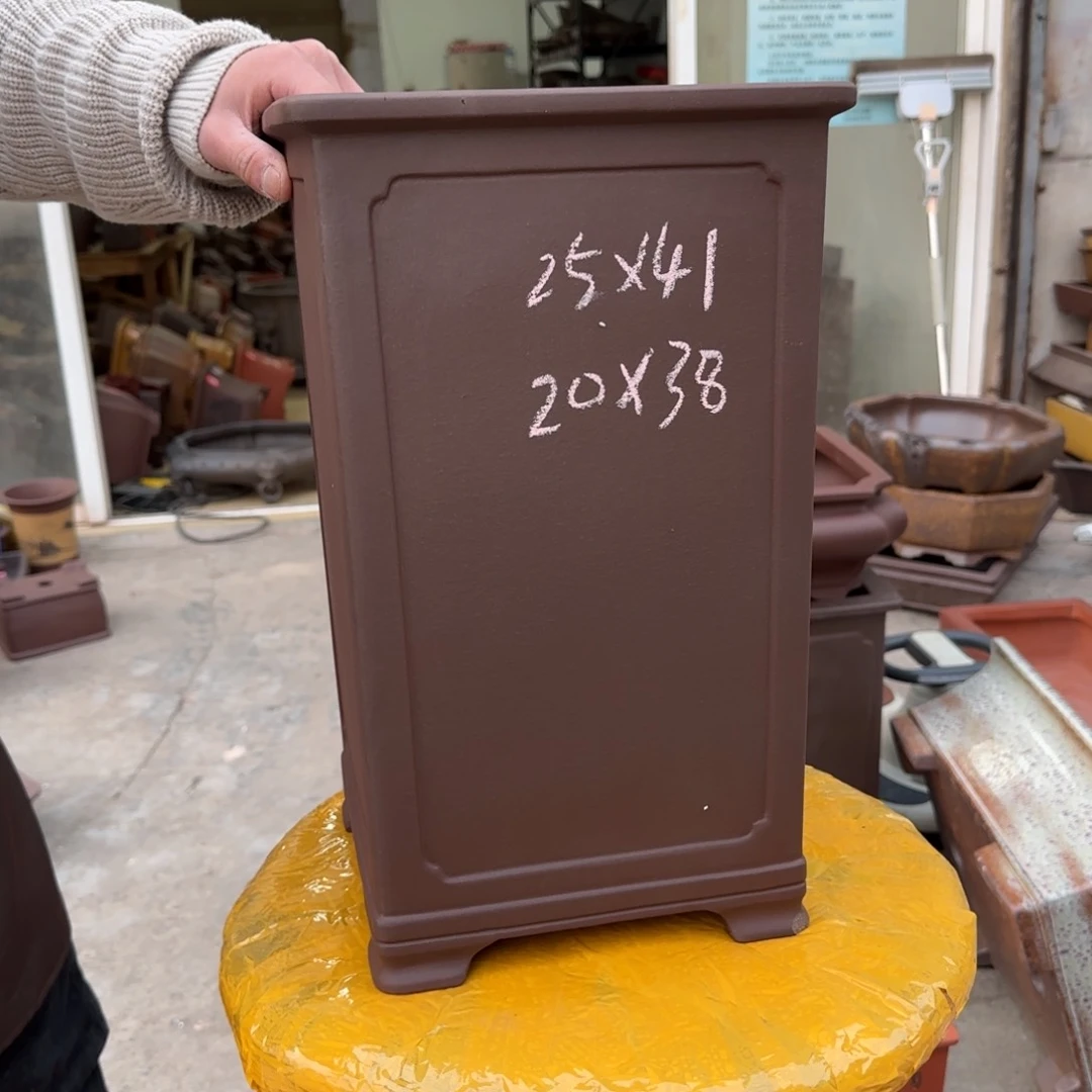 紫砂花盆呜呜呜呜