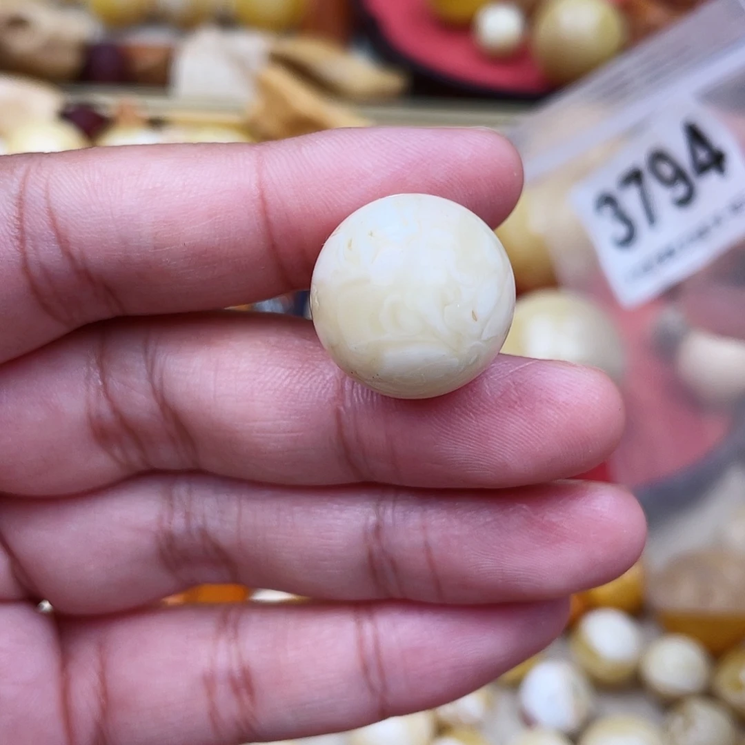 蜜蜡未镶嵌珠宝奇石粉19